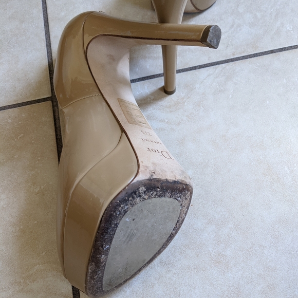 CHRISTIAN DIOR Patent Leather Pumps Size 37.5 Authentic CD Shoes - Picture 3 of 16